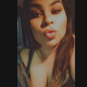 Meet your Posher, Ea'mani